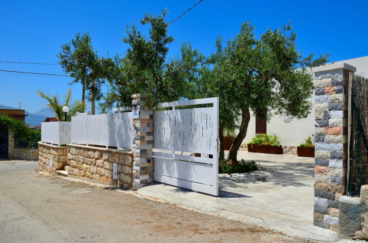 Villa Con Piscina Alcamo Marina Exterior photo